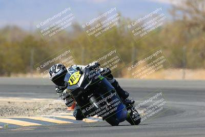 media/Apr-17-2022-CVMA (Sun) [[f474cfa795]]/Race 14 500 Supersport-350 Supersport (Holeshot)/